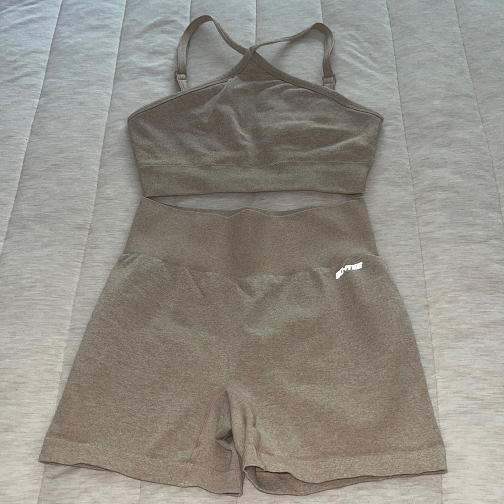 COPY - Bo & Tee workout set